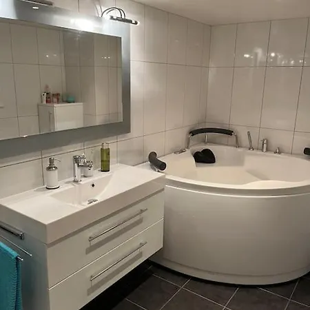 Homestay Hybel Med Bad *